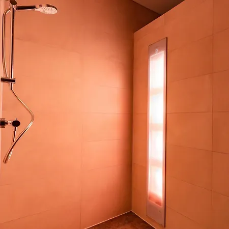 Veluwe Met Binnenzwembad & Wellness - 12 Personen - Valley וילה