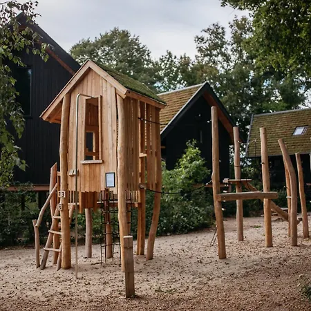 Holiday park Veluwe Met Wellness En Binnenzwembad Wekerom