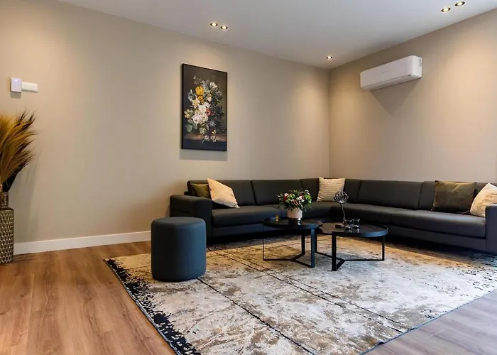 Villa Veluwe Met Binnenzwembad & Wellness - 12 Personen - Valley Wekerom