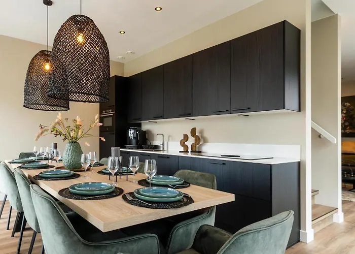 Veluwe Met Binnenzwembad & Wellness - 12 Personen - Valley * Wekerom